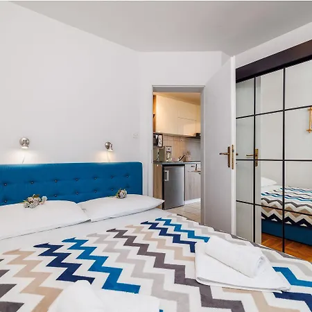 Lägenhet Renoviertes Nur 150 Meter Zum Mit Jacuzzi, Meerblick, Pool, Billardtisch *