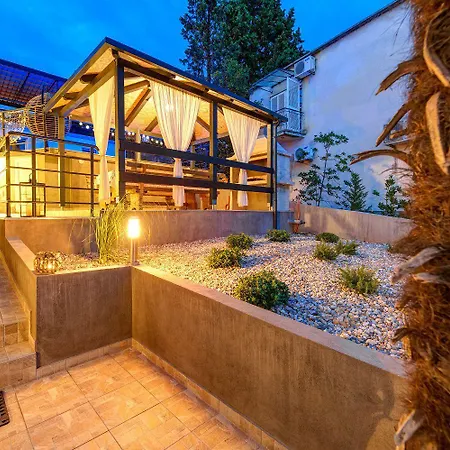 Renoviertes Nur 150 Meter Zum Mit Jacuzzi, Meerblick, Pool, Billardtisch Lägenhet *