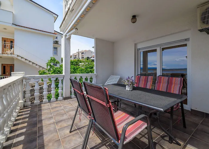アパート Renoviertes Nur 150 Meter Zum Mit Jacuzzi, Meerblick, Pool, Billardtisch