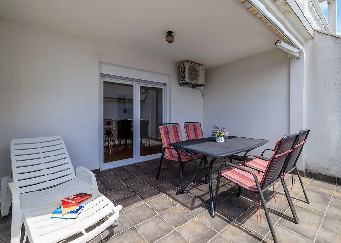 Renoviertes Nur 150 Meter Zum Mit Jacuzzi, Meerblick, Pool, Billardtisch ドラマリ