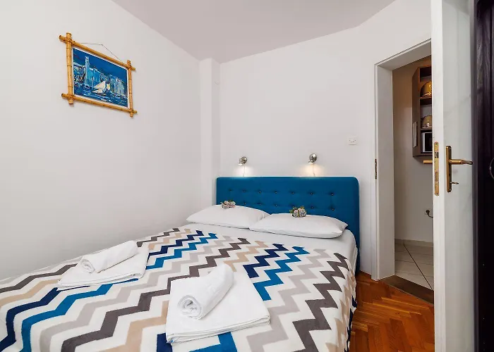 Renoviertes Nur 150 Meter Zum Mit Jacuzzi, Meerblick, Pool, Billardtisch *