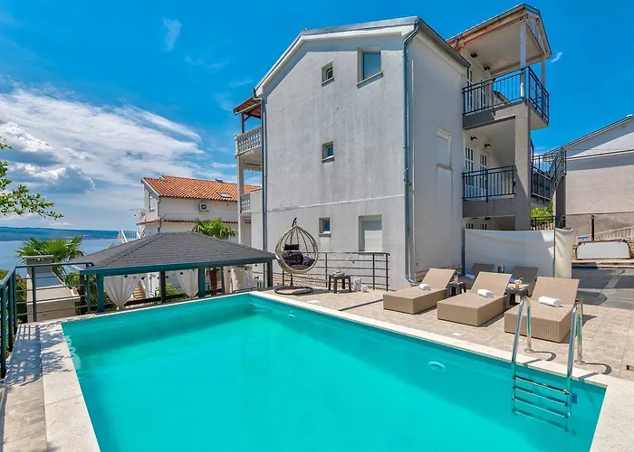 アパート Renoviertes Nur 150 Meter Zum Mit Jacuzzi, Meerblick, Pool, Billardtisch ドラマリ