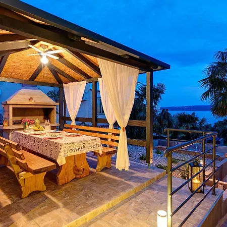 Renoviertes Nur 150 Meter Zum Mit Jacuzzi, Meerblick, Pool, Billardtisch *