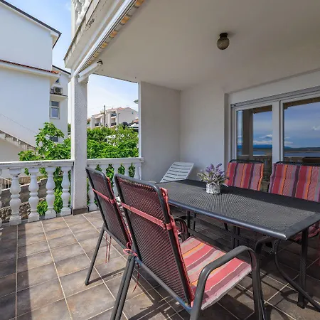 Apartamento Renoviertes Nur 150 Meter Zum Mit Jacuzzi, Meerblick, Pool, Billardtisch