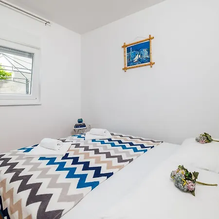 Renoviertes Nur 150 Meter Zum Mit Jacuzzi, Meerblick, Pool, Billardtisch *