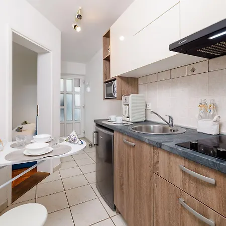 Lejlighed Renoviertes Nur 150 Meter Zum Mit Jacuzzi, Meerblick, Pool, Billardtisch Dramalj